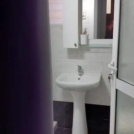 Vakantiehuis Kristi House Dervisciani